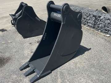 Godet Tranchee AUTRE 450mm - Axes 70mm d'occasion