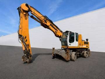 LIEBHERR A924C LITRONIC d'occasion