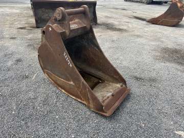 Godet Tranchee LIEBHERR SW33 - 580mm d'occasion