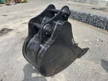 Godet Tranchee JCB 670mm - Pelles 14 T - Axes 65mm d'occasion