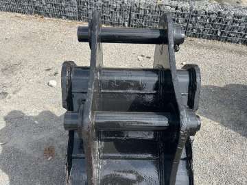 Godet Tranchee JCB 670mm - Pelles 14 T - Axes 65mm d'occasion