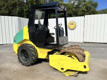 Compacteur à Déchet / Pieds De Mouton RAMMAX RW3005S d'occasion