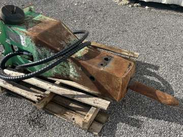 Brise Roches MONTABERT 140SMS / Pelles 8-12 Tonnes d'occasion