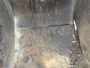 Godet Tranchee LIEBHERR SW48 - 700mm - Fond A Refaire d'occasion