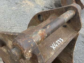 Godet Tranchee LIEBHERR SW48 - 700mm - Fond A Refaire d'occasion