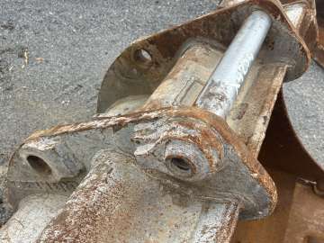 Godet Terrassement LIEBHERR SW48 - 1400mm - à Réparer d'occasion