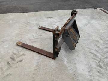Fourche MECALAC Pour Series 10 / 11 Et 12 - 1200mm d'occasion