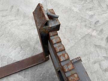 Fourche MECALAC Pour Series 10 / 11 Et 12 - 1200mm d'occasion