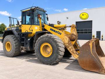 Chargeur Sur Pneus KOMATSU WA480-6 d'occasion