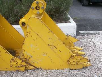 Godet Terrassement HYUNDAI R28-7 - 450MM d'occasion