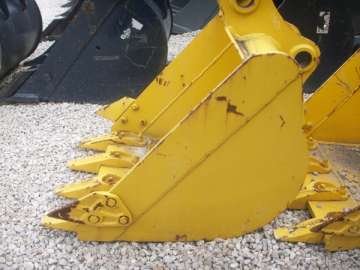 Godet Terrassement HYUNDAI R55-7 - 580 MM d'occasion