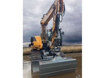 LIEBHERR R914 COMPACT d'occasion