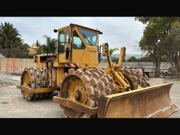 Padfoot Compactor / Sheepsfoot Compactor  CATERPILLAR 825C used