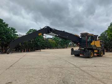 Pelle Industrie VOLVO EW240EMH d'occasion