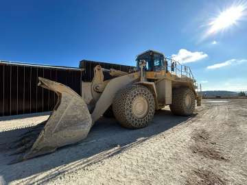 Carregadora Com Rodas KOMATSU WA600-8E0 usadas