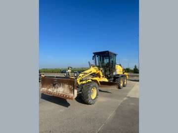 NEW HOLLAND F106.6A 6X6 MACHINE SUISSE używane