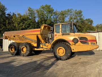 Articulated Dumper VOLVO A30F used