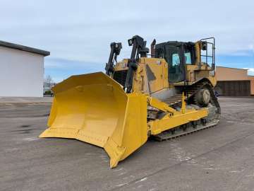 Bulldozer CATERPILLAR D8T usadas