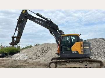 Excavator (Tracked) VOLVO ECR235EL used