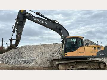 Escavadeira Com Lagartas VOLVO EC210CL usadas