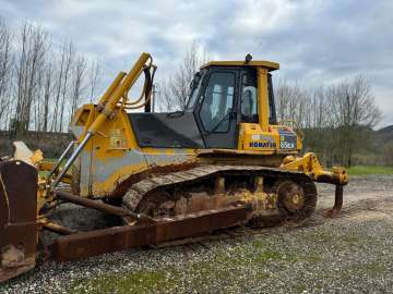 Buldożer KOMATSU D65EX-12 używane