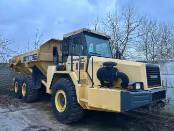 Dumper Przegubowy / Sztywny KOMATSU HM300-1 używane