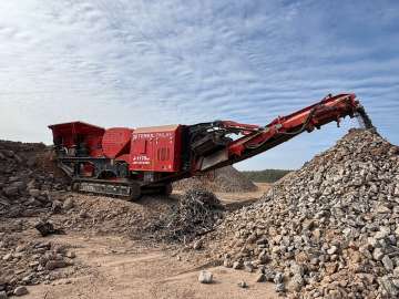 Crusher TEREX FINLAY J-1170 HR A MACHOIRE used