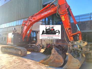 Excavator (Tracked) HITACHI ZX225USLC-5 used