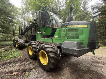 DEBUSQUEUR JOHN DEERE 1110G d'occasion