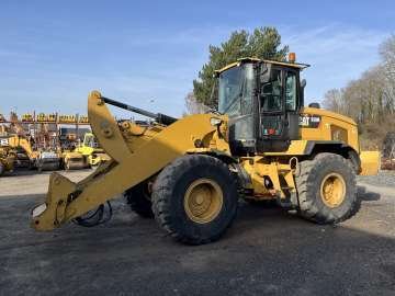 Chargeur Sur Pneus CATERPILLAR 938M d'occasion