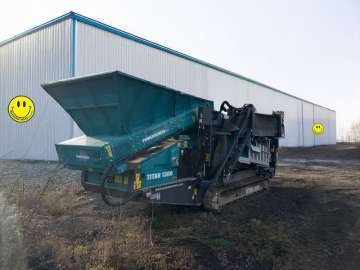 Cribleuse POWERSCREEN TITAN 1300 d'occasion