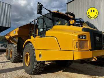 Dumper Articulé / Rigide CATERPILLAR 740GC d'occasion