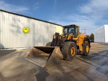 Chargeur Sur Pneus VOLVO L150H d'occasion