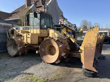 Compacteur à Déchet / Pieds De Mouton CATERPILLAR 816F d'occasion