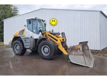 Chargeur Sur Pneus LIEBHERR 546 d'occasion