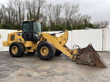 Chargeur Sur Pneus CATERPILLAR 938M d'occasion