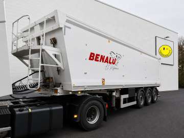 Semi Benne BENALU 3 ESSIEUX d'occasion