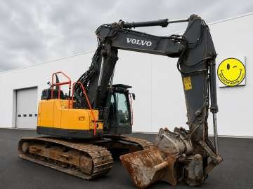 Excavator (tracked) Hitachi Cameleon Zx330lc used - Excavators