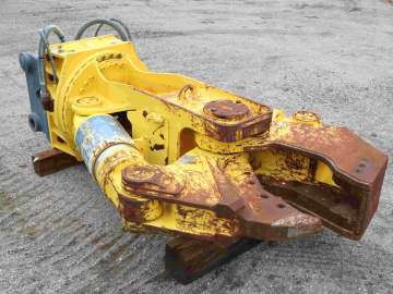 Pince EPIROC CC2300S + 3 MACHOIRES d'occasion