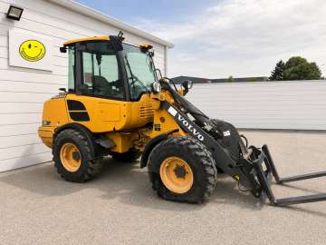 VOLVO L25F d'occasion