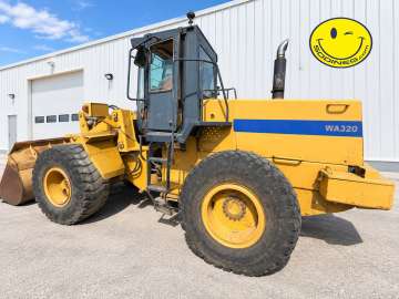 Chargeur Sur Pneus KOMATSU WA 320-1 d'occasion