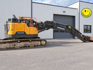 Pelle Sur Chenilles VOLVO ECR235EL d'occasion