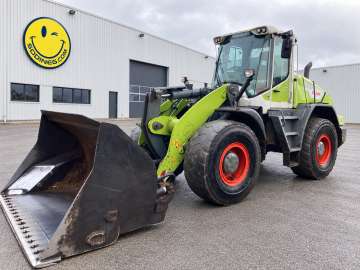 Chargeur Sur Pneus CLAAS TORION 1511 d'occasion