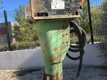 Brise Roches MONTABERT SC50 - 7 / 14 Tonnes d'occasion
