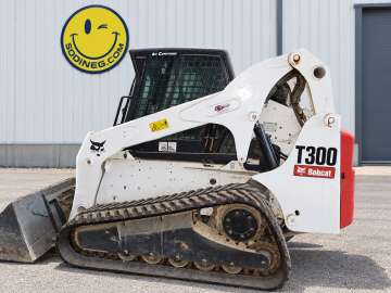 Skid Steer Loader BOBCAT T300 used