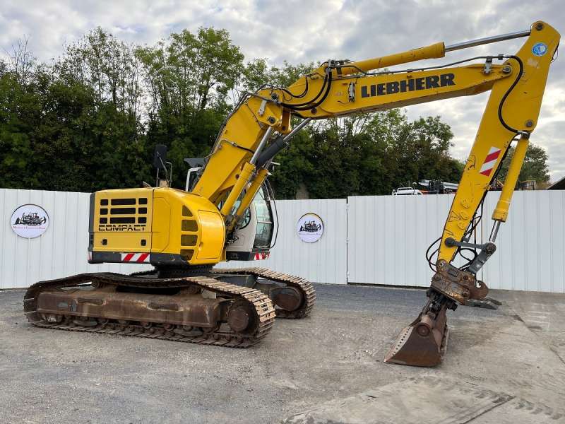 LIEBHERR R924 COMPACT Litronic used