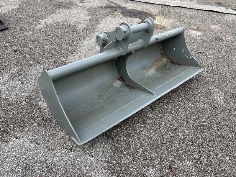 Godet Curage AUTRE 1500mm Axes 60 d'occasion
