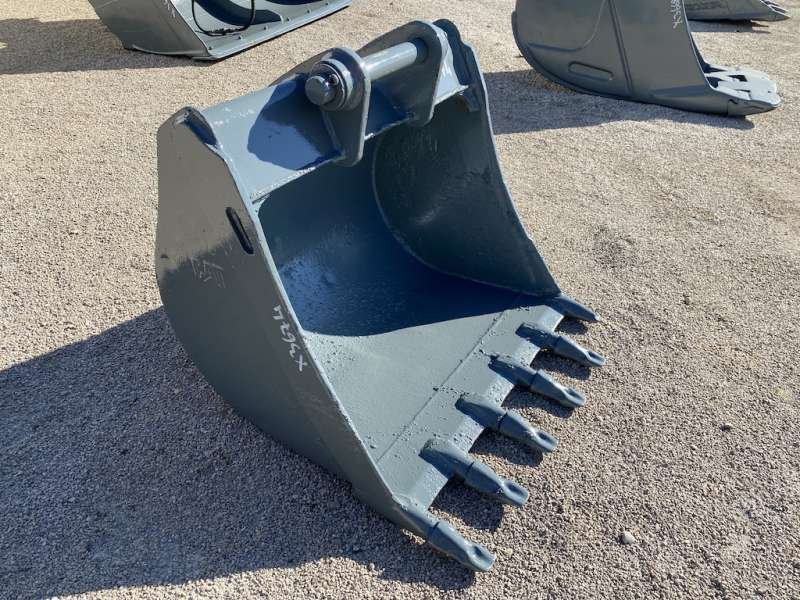 Godet Terrassement CATERPILLAR 900mm Pour Tractopelle d'occasion