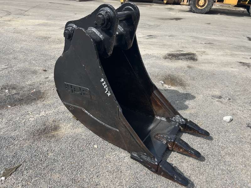Godet Tranchee JCB 670mm - Pelles 14 T - Axes 65mm d'occasion