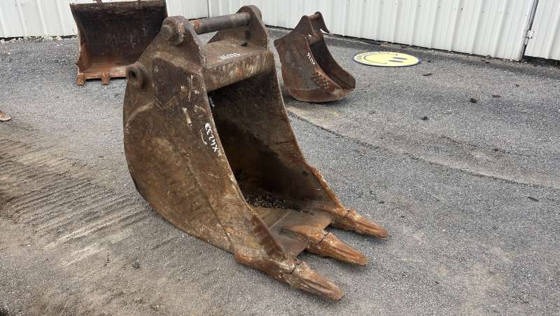 Godet Tranchee LIEBHERR SW48 - 700mm - Fond A Refaire d'occasion